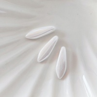 Чешские бусины Мерцающий белый Glass Daggers 5*16mm 03000/20600, 3шт