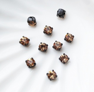 Шатоны Чехия Light Colorado Topaz+black, 4мм, 10шт