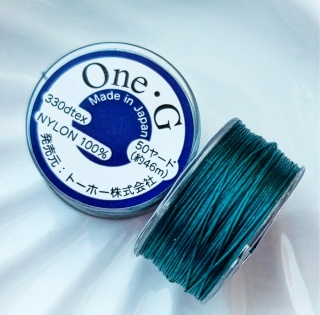 Нить для бисера японская TOHO One-G Deep Green, изумрудная, 46 м, 1 катушка