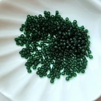 Бисер японский матовый зеленый Toho 11/0, №939F, Frosted Green Emerald, 4 гр