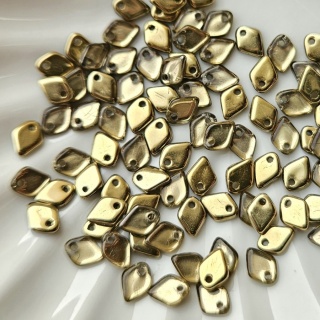 Бусины Чешские янтарные Dragon Scale 00030/26441 Amber Crystal, 3 гр (70шт) Бусины Чешские янтарные Dragon Scale 00030/26441 Amber Crystal, 3 гр (70шт)