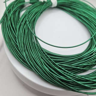 Канитель жёсткая для вышивания Зеленая, Green Emerald,1,25мм, 70см